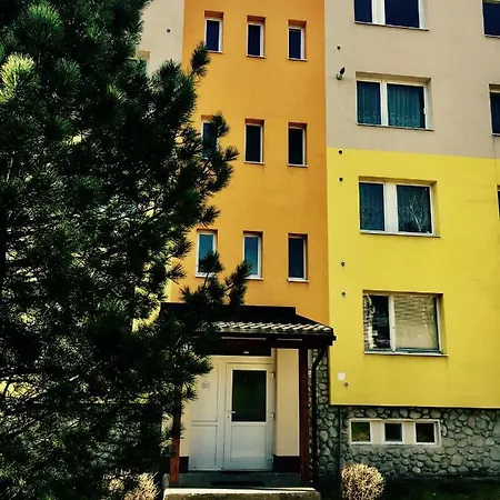 Apartman *